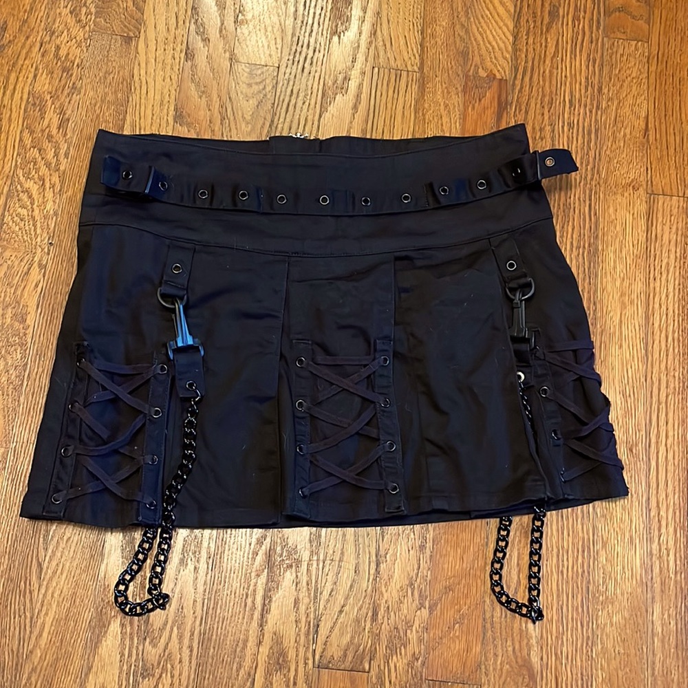 Punk Black Kilt w/chains